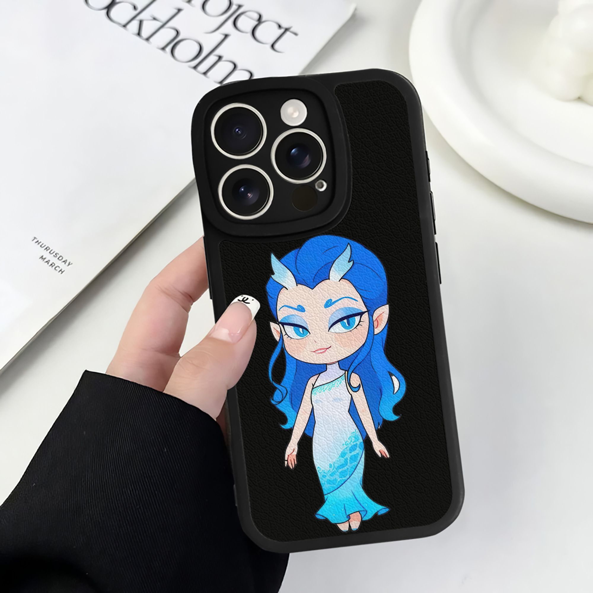 （画像用） Ne Zha 2 ナタ 魔童の大暴れ 【iPhone 16シリーズ対応】シリコンスマホケース（レザー調） 材質：シリコン